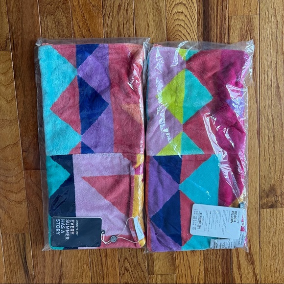 SunnyLife beach pillows (2) - Picture 1 of 3